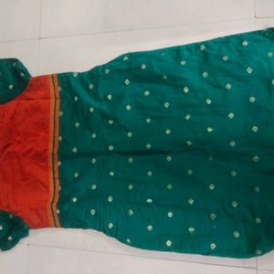 Elegant Green Embroidered Kurti Women