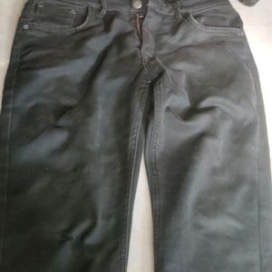 Black Jeans At Affordable Price