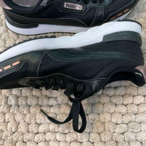🇲🇾 Puma Imported Wn  Metalic Shoes