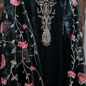 Pakistani Style Kurta Set