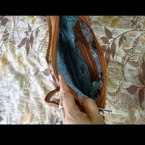 Brownish Leather Sling Bag 🛍️🆕💰