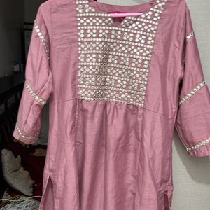 Beautiful Vargna Branded Kurti For Medium