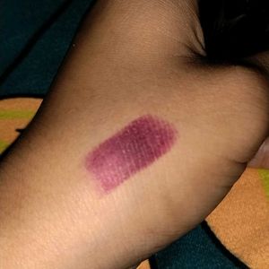 Lakme Branded Lipstick Matte Proof