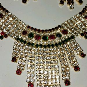 Jewellery Set With Earrings