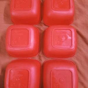 6 Pc Plastic Bowls New With Out taG