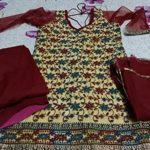 Net Embroidery Kurta Set