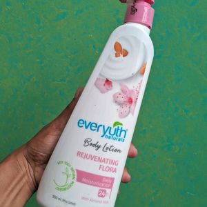 Everyuth Naturals Body Lotion