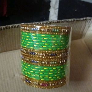 4 Bangle Set