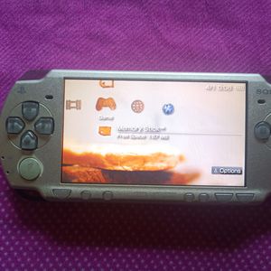 Extremely Rare sony psp final fantasy 7 edition