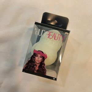 Huda beauty Makeup Foundation Blender Puff Sponge