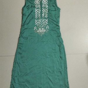 front Work Green Kurta