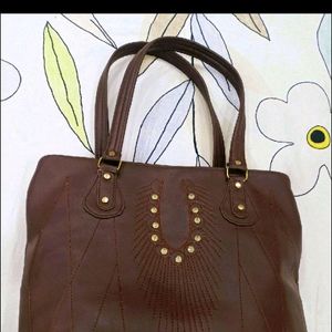 Spacious Hand Bag With Free Gift 🎁