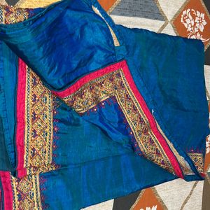 Peacock Blue Saree With Pink Border ( No Blouse )