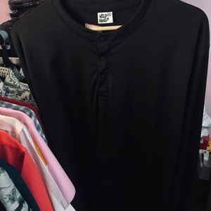 BLACK LYCRA TSHIRT