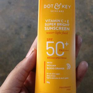 Dot & Key Vitamin C + E Super Bright Sunscreen