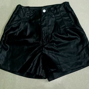 H&M Shorts Leather