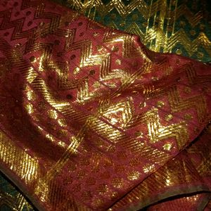 Dark Geeran Saree With Meroon Pallu