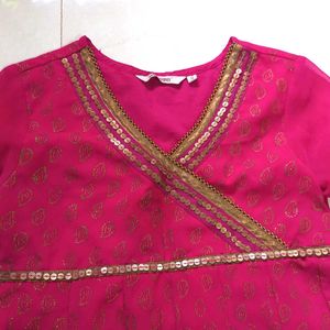 Avaasa Anarkali Kurti