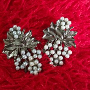 Pearl Leaf Earrings (Slightly Used)