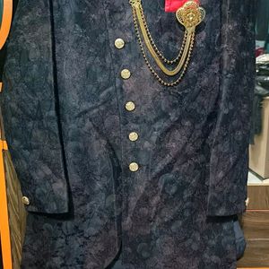 Men Black & Beige Ethnic Mofit Printed Sherwani