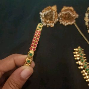 Traditional Jewellery Set