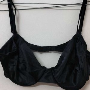 Bra In Black Colour