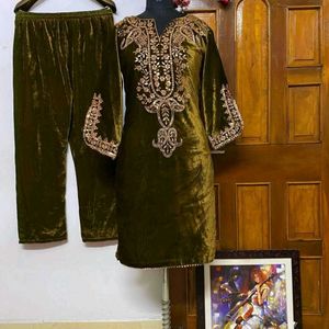 New Standard Beautiful Pakistani Poshaq Dresses Be