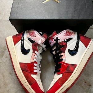 NIKE AIR JORDAN 1 HIGH SPIDER VERSE UK -7.5 (42)