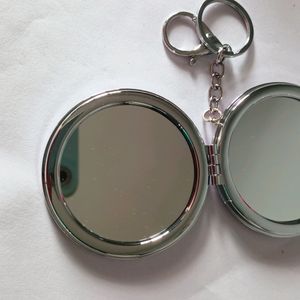 Mirror Keychain Ech 120/-🆕