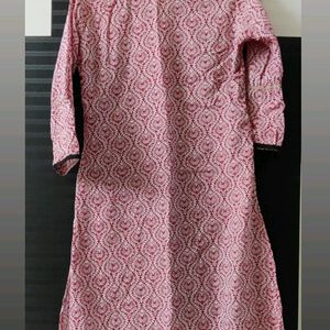 Red And White 3/4th Sleeves Kurta For Women