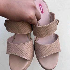 Bata Women Wedges🌸