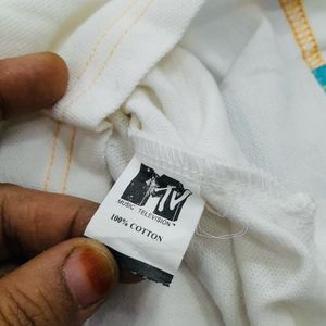 MTV T-shirt