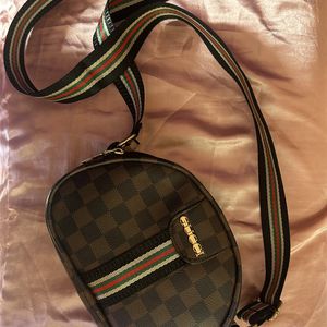 GUCCI HANDBAG✨