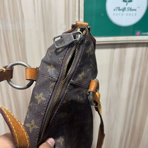 Louis Vuitton Evora Monogram Shoulder Bag