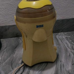 Mixer Jusser Good Working Condition Me He