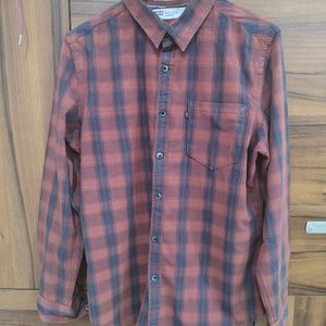 Levi's Brown Checked