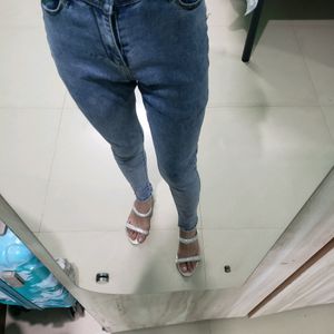 Skinny Light Wash Jeans For Women