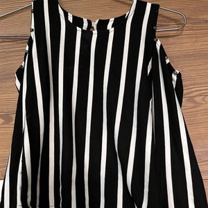 Black And White Crape Top