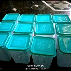 New Unused/ Pack Of 6 Kitchen Containers