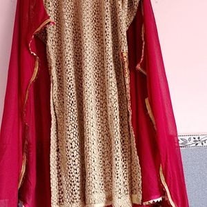 Unique Suit With Dupatta