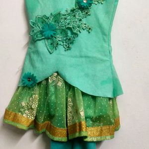 Green Colour Baby Top And Bottom