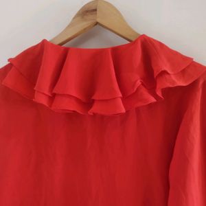 Beautiful Top With Nice Ruffle Detailing