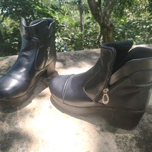 Black Angle Boot👢with 2 Inch Heel