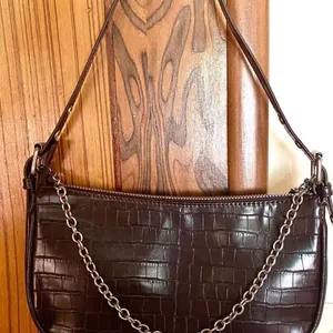 H&M brown shoulder bag with adjustable straps