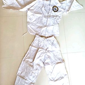 Karate Kit For Kids With All Guards And Gloves