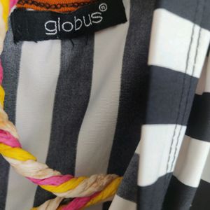 Globus Fullslevees Tunic In Very Good Condition