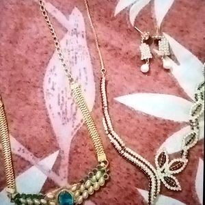 2 Sets Of Neckpiece