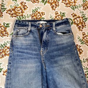 zara staight fit jeans