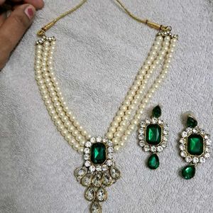 Necklace Set