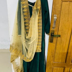 Ethnic Green Gown With Dupatta 💚